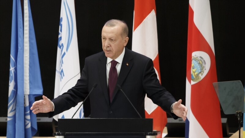 Turska bila 'prisiljena da interveniše u Siriji zbog nedovoljne pomoći izbeglicama'