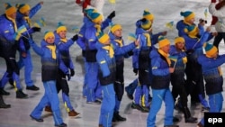 Українська збірна під час церемонії відкриття ХІІ зимових Паралімпійських ігор 