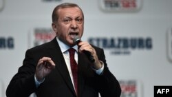 Türkiýäniň prezidenti Rejep Taýyp Erdogan.