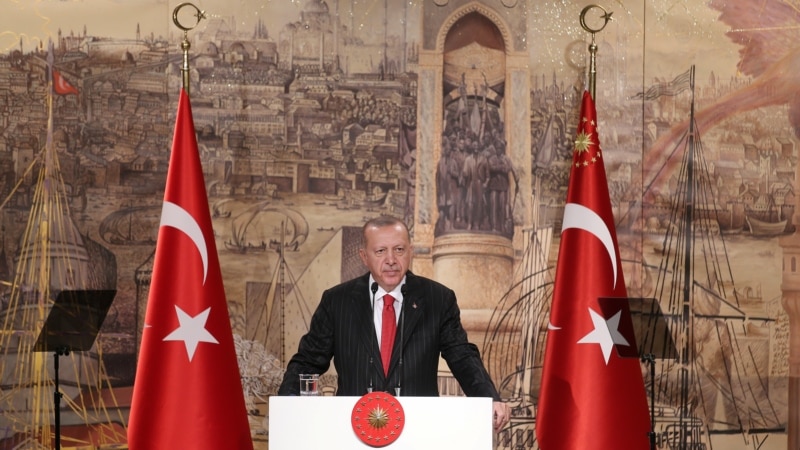 اردوغان در مورد شبه‌نظامیان کُرد سوری: عقب‌نشینی نکنند سرشان را خرد می‌کنیم