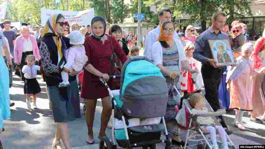 Moldova, Orthodox march against LGBT 