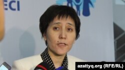Тамара Дуйсенова в бытность министром труда и социальной защиты населения Казахстана. 