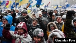 Близько 1,5 тисячі підприємців протестують проти Податкового кодексу на майдані Незалежності у Києві, 2 грудня 2010 року 