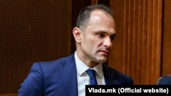 Министерот за здравство Венко Филипче изјави дека епидемијата на коронавирусот ќе трае и после пронаоѓањето на вакцината додека не се вакцинира доволен број на население. 