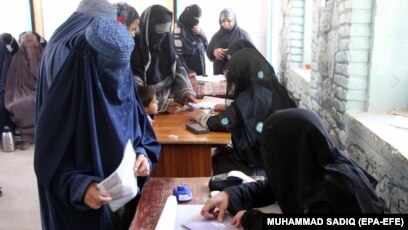 Afghanistan: Taliban Deprive Women of Livelihoods, Identity