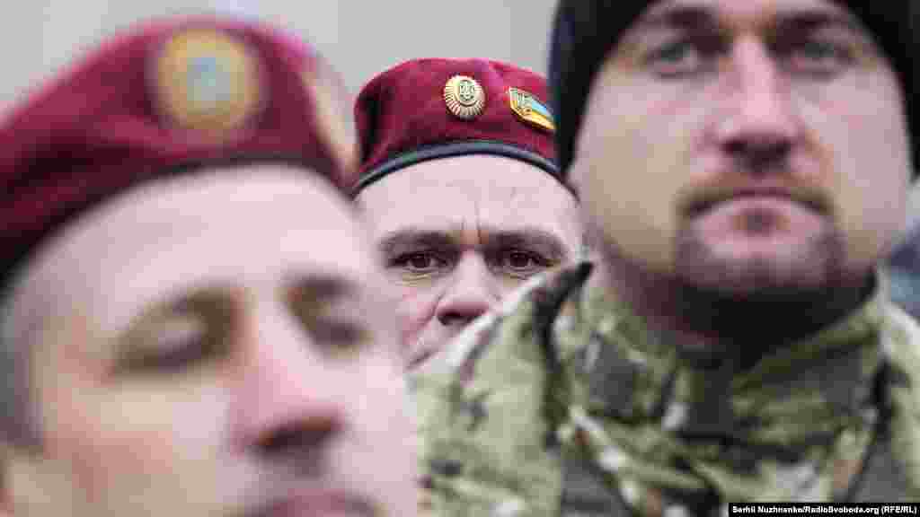 Конфликт в Восточной Украине продолжается почти три года, он унес более 10 тысяч человеческих жизней. 