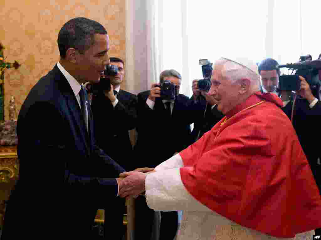 Pope Benedict greets U.S. President Barack Obama (left) during an audience in July 2009.