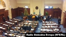 Собрание на Македонија, 24 декември.