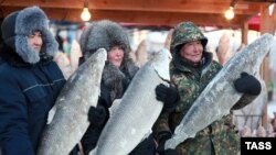 Якутские рыболовы