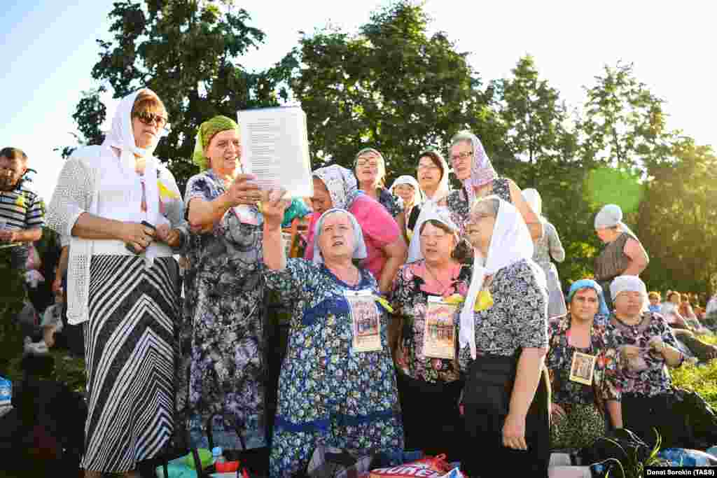 ...but the image of Russia's ill-fated tsar has undergone a renaissance, with the now annual commemoration growing in size each year. One pilgrim told a TASS reporter the march began as a tiny procession immediately after the breakup of the Soviet Union. "There were only nine of us on the march back in 1992," he said.