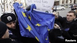 «ЄС не може підписати угоду про поглиблену співпрацю з третьою країною, яка є абсолютно недемократичною»