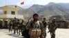 په کونړ کې افغان سرحدي سربازان