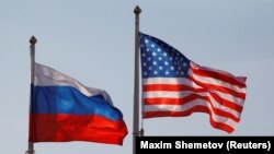ԱՄՆ և Ռուսաստանի դրոշները, արխիվ