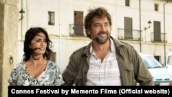 Penelope Cruz (solda) və Javier Bardem "Hamı bilir" filmində