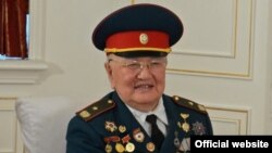 Акын Сооронбай Жусуев