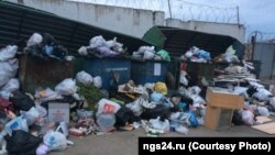 Переполненные мусорки в Красноярске