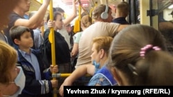 Севастопольцы в общественном транспорте