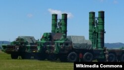 Зенитно-ракетные комплексы С-300. Иллюстративное фото. 