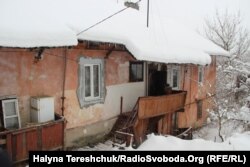 Будинок, де живуть Микола Панас і Любомира Кравецька