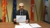 Mandatar Zdravko Krivokapić drži papir sa imenima za sastav nove Vlade u kojoj je 12, relativno nepoznatih kandidata za ministre. 