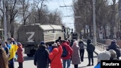 Техника российских военных в Херсоне, март 2022 года