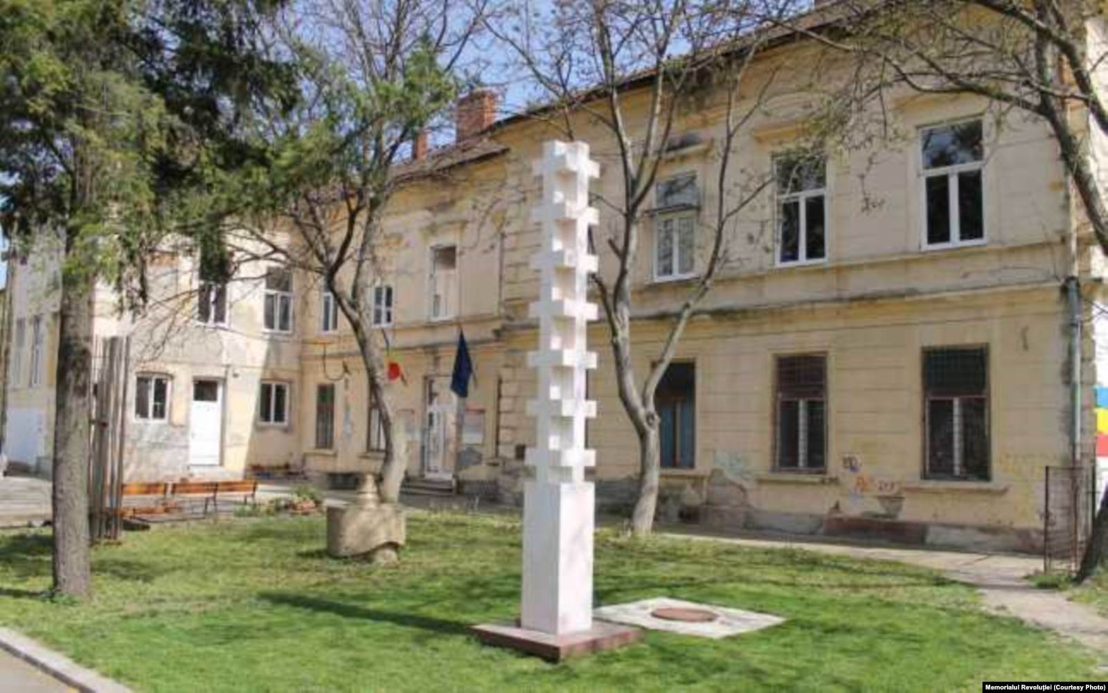  Memorialul Revoluției