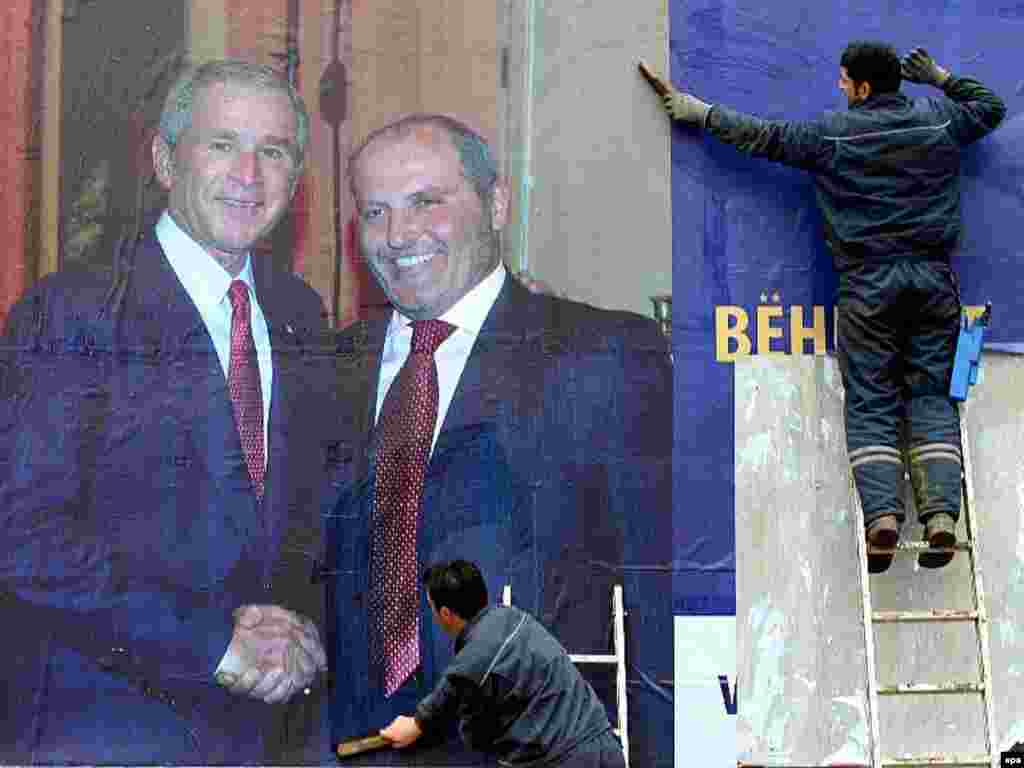 Косовские албанцы считают Буша национальным героем. Вашингтон настаивает на скорейшем предоставлени Косову независимости и может признать ее в одностороннем порядке, если Совбез ООН так и не дозреет до такого решения.