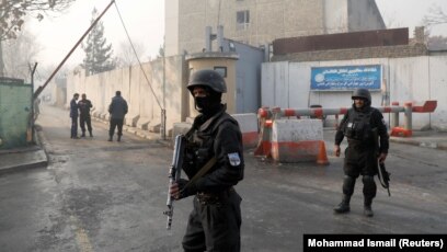 Десятки погибли в атаке на правительственное здание в Кабуле