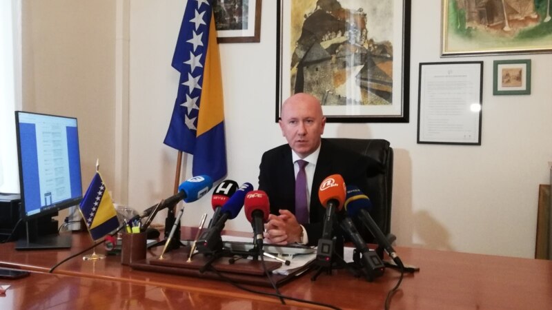 Dunović: Nedopustivo spinovanje javnosti u pogledu Zakona o notarima