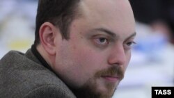 Vladimir Kara-Murza attends the second meeting of the recently elected Opposition Coordination Council in Moscow in November 2012.