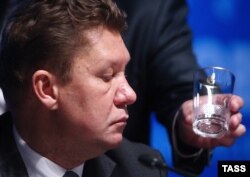Șeful Gazprom Aleksei Miller la adunarea generală a acționarilor in Moscova, 26 iunie, 2015.