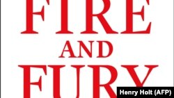 Knjiga "Vatra i bes: Unutar Trampove Bele kuće"