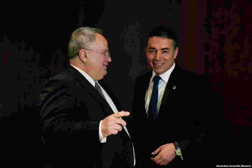 МАКЕДОНИЈА - Шефот на македонската дипломатија, Никола Димитров, на новинарско прашање Каде ја гледа својата одговорност ако не успее преговарачкиот процес за решавање на долгогодишниот спор за името, на ТВ1, изјави дека е подготен да ја понесе одговорноста ако не успеат преговорите со Грција за името.
