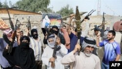 مقتدی صدر از طرفدران خود خواسته سلاح خود را بر زمین نگذارند.