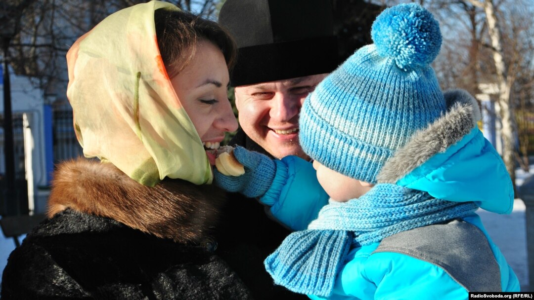 Үлкен жопа жұқа бел порно Сиськи сығудың порно видеосы