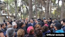 "Qaçqınkom"un rəsmiləri zərərçəkənlərlə görüşüblər