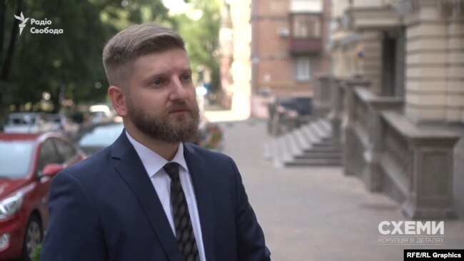 Юрист Богдан Глядик так прокоментував ситуації на дорозі з кортежем Зеленського: «Він створює небезпеку для інших учасників дорожнього руху»