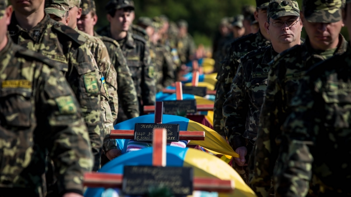Погибших в боях в Украине хоронит «Черный тюльпан»