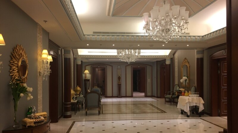 Саудовские принцы покинули отель Ritz Carlton в Эр-Рияде 