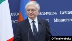 ՀՀ ԱԳ նախարար Էդվարդ Նալբանդյան, արխիվ