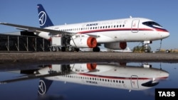 A Sukhoi Superjet 100