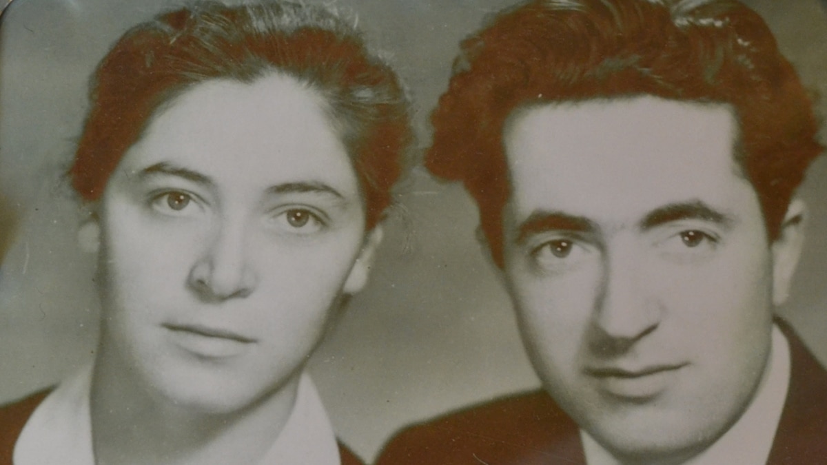 Те се запознават, когато тя е на 26, а той