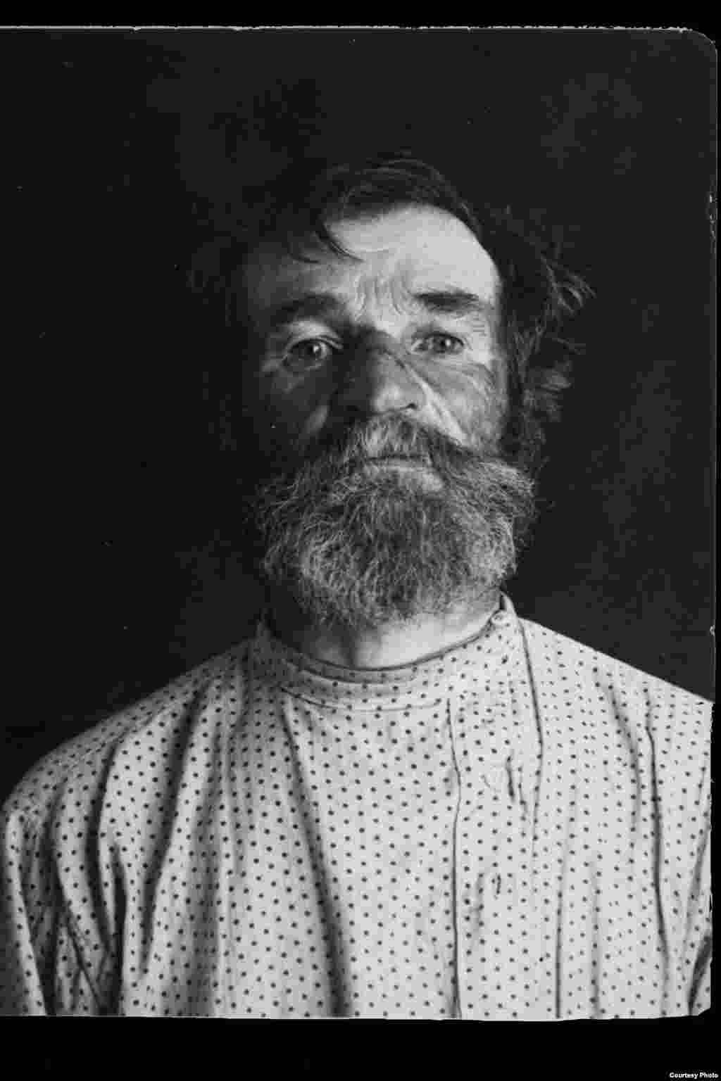 Vasily Semyonovich Kurenkov: Russian; born 1886 in Faleleyevo village, Western Oblast; primary education; no party affiliation; worker on a state farm; lived in Polozovo village, Moscow Oblast. Arrested on August 10, 1937. Sentenced to death on August 19, 1937. Executed on August 21, 1937. Rehabilitated in 1989.