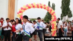 Uzbekistan - last bell for the pupil of secondary school, 25 May 2013