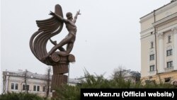 Рудолф Нуриев һәйкәле