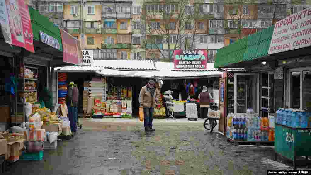 Оптовий ринок «Кримський привоз»
