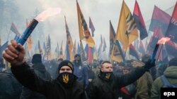 Розслідувачі Bellingcat стверджують, що члени українських ультрапаравих організацій проходили вишкіл у European Security Academy
