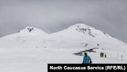 Скоростное восхождение на Эльбрус (архивное фото)