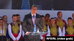 "Vučić kaže da je rešenje možda deset ili dvadeset godina daleko to ili znači da kosovski poblem ipak 'ostavlja u nasleđe sledećim generacijama', ili možda da ima nameru da sve te godine sačeka na vlasti": Pančić