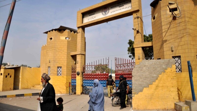 بیشتر از ۵۰ زندانی افغان از زندان های پاکستان آزاد شدند